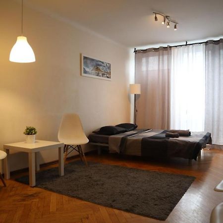 Samand Apartamento Varsóvia Exterior foto